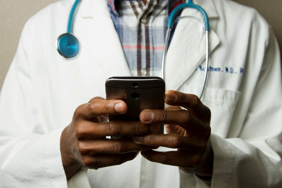 a doctor reports Reporting Medicare Fraud