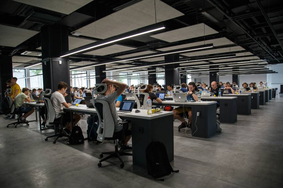 Hot desking