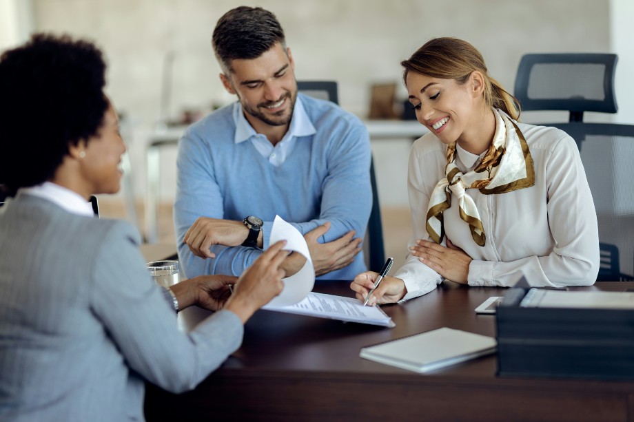 Sign the contract with the Realtor