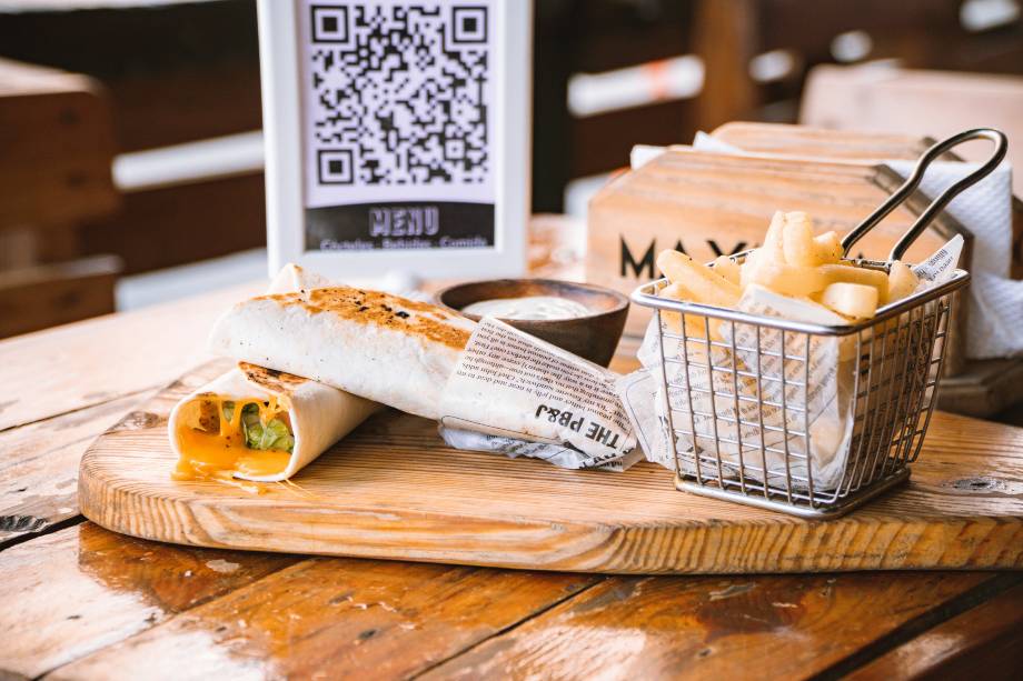 QR code in the bakery grocery