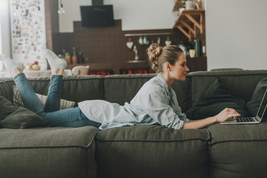 woman is Online Dating