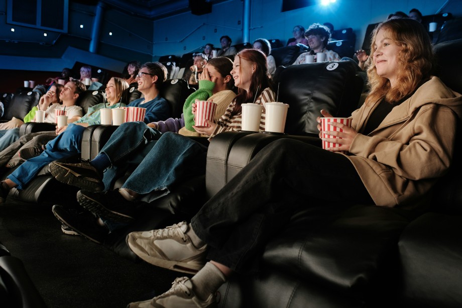 Understanding Modern Trends in Entertainment - Blendspace