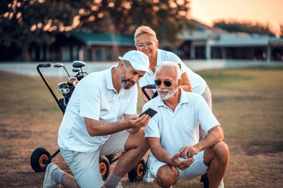 aging people play golf